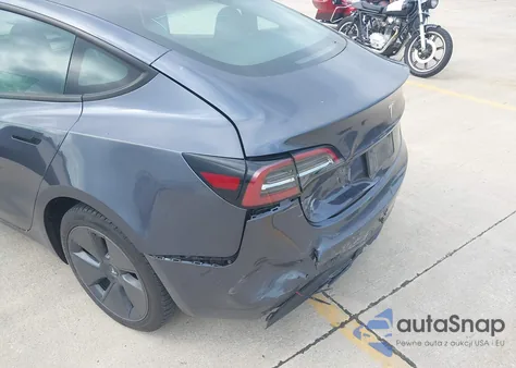 2023 Tesla Model 3 Rear-Wheel Drive z USA, uszkodzony, nr VIN 5YJ3E1EA0PF695162